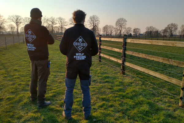 Two members of the wolf fencing team belgium